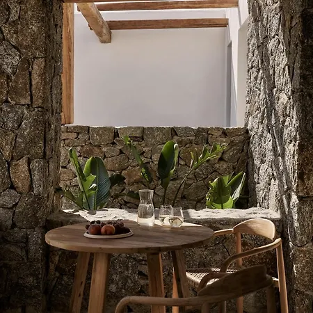 Archipelagos Hotel