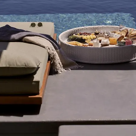 Archipelagos Hotel